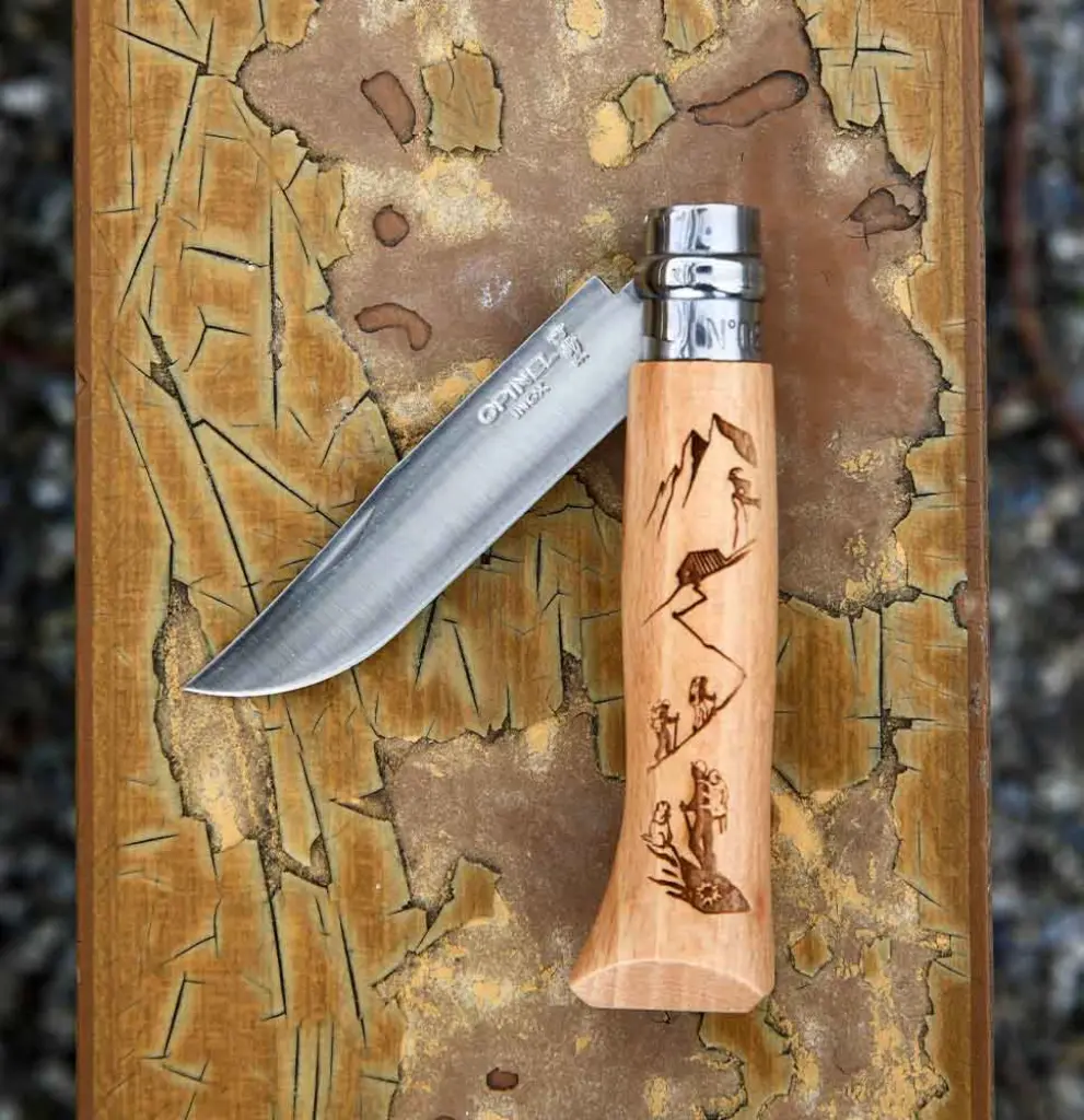 gravure bois opinel